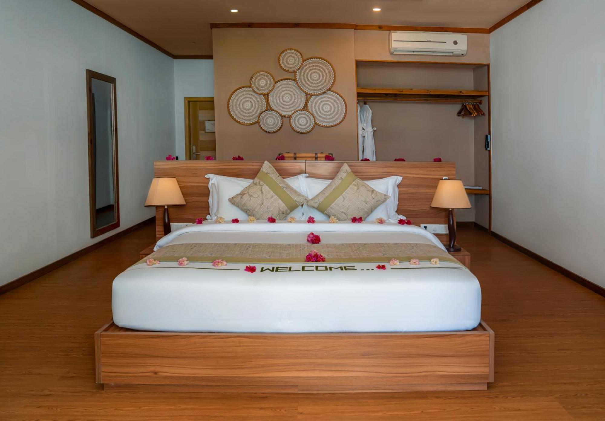 Brennia Kottefaru Maldives Hotel Exterior photo